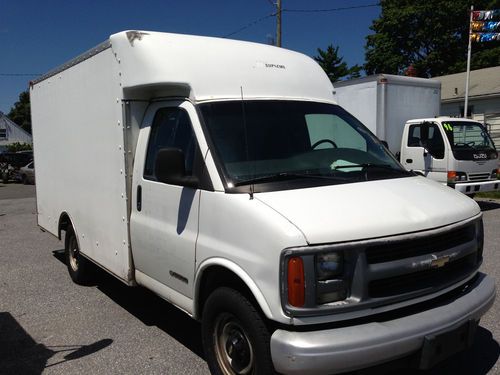 2002 chevy 3500 box truck