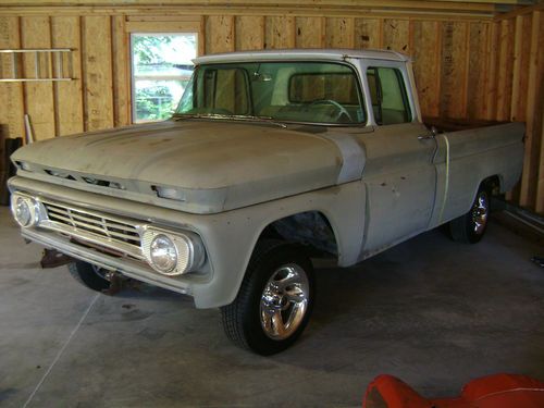 1962 chevrolet truck with a later model v/8 and cast iron powerglide