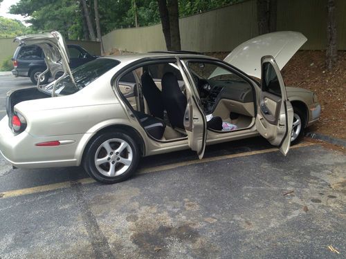 2000 nissan maxima gxe sedan 4-door 3.0l