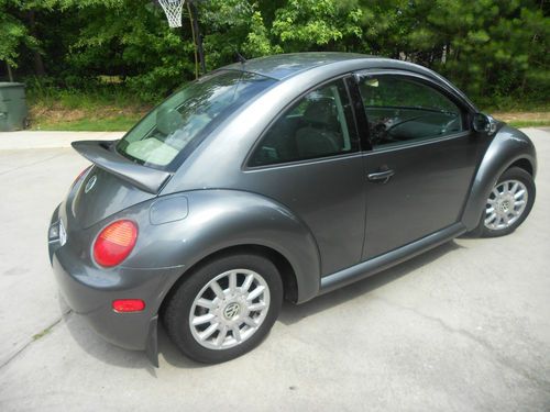 2005 volkswagen beetle gls hatchback 2-door 2.0l