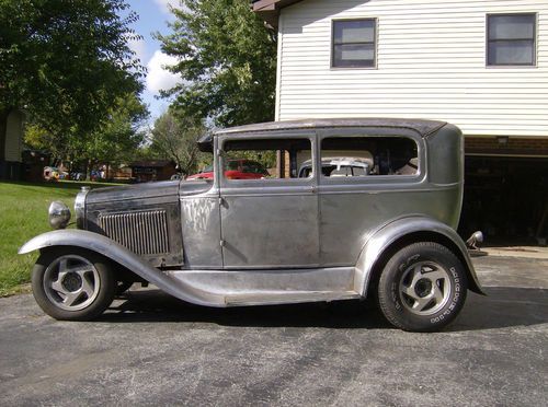 1931 ford model a tudor light surface rust