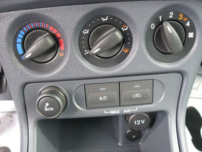 Cargo Van XL New 2.0L CD Air Conditioning Vanity Mirrors Tire Pressure Monitor, image 10