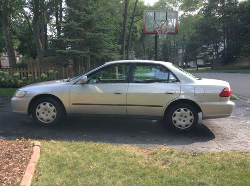 1999 honda accord lx sedan 4-door 2.3l 5-speed manual transmission