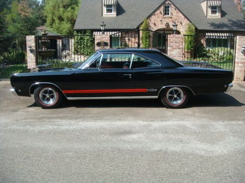 Original 1968 plymouth gtx rs 440 hp  3 speed automatic complete runner driver