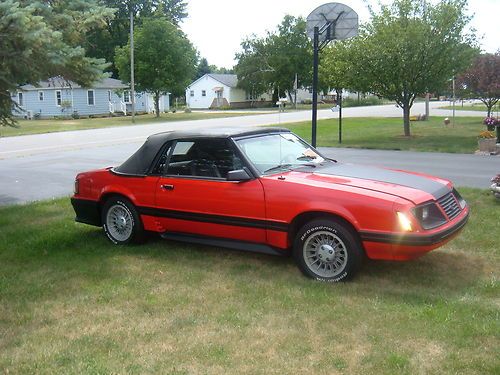 86 gt nice! mustang convertible  red on black lowered price 1,000