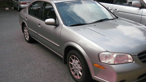 Nissan maxima 4 door  2001 -192k miles