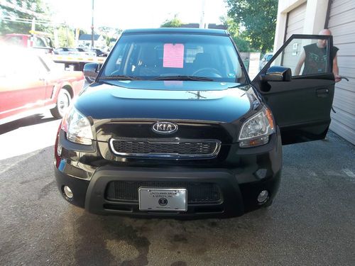 2010 kia soul sport hatchback 4-door 2.0l