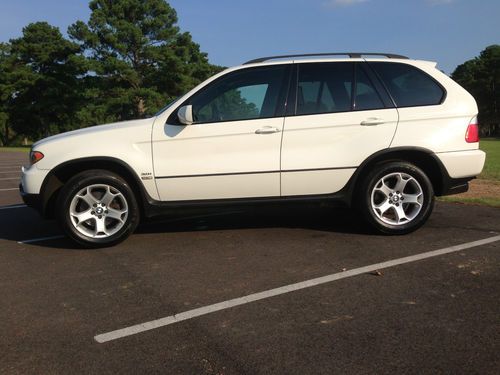 Bmw x5 2004 white super clean sporty!