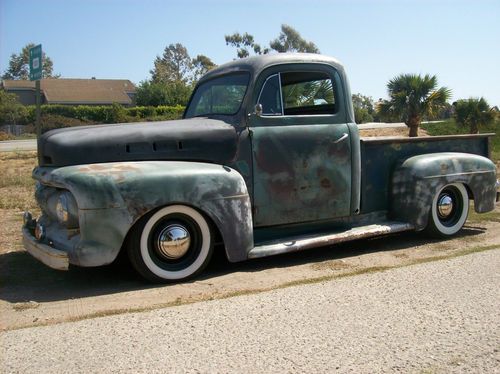 1952 ford truck-rat rod