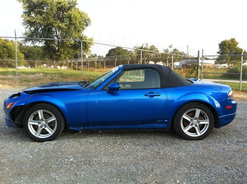 2006 mazda m-5 miata  salvage title ,....