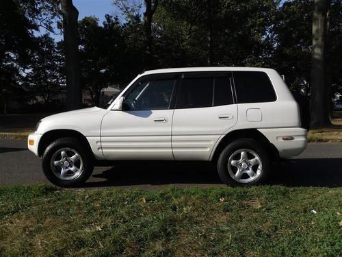 2000 toyota rav4 l awd no reserve