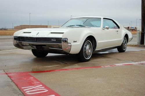 1967 oldsmobile toronado deluxe 425 v8 offered by gas monkey garage *no reserve*