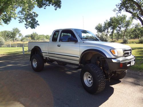 2000 toyota tacoma sr5 extended cab pickup 2-door 3.4l