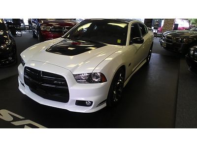 2013 dodge charger srt-8