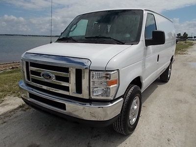 10 ford e-250 cargo - clean florida van - above average auto check