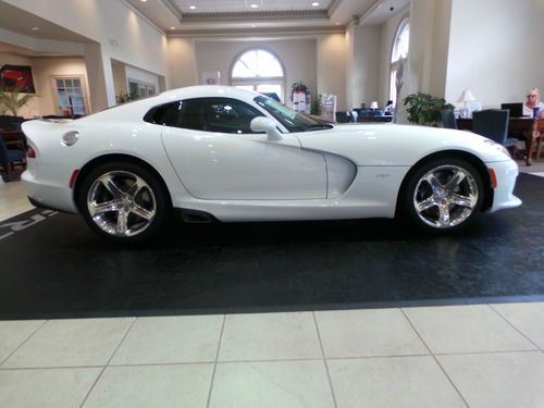 2013 dodge viper srt coupe - no reserve!!