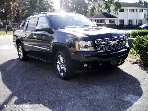 2011 chevrolet avalanche ltz crew cab pickup 4-door 5.3l