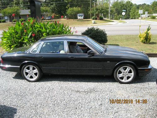 2002 jaguar xj8 sport sedan 4-door 4.0l