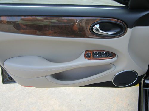 2001 Jaguar XJR Supercharged, image 8