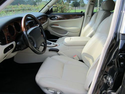 2001 Jaguar XJR Supercharged, image 9