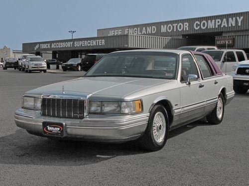 1992 lincoln town car cartier series