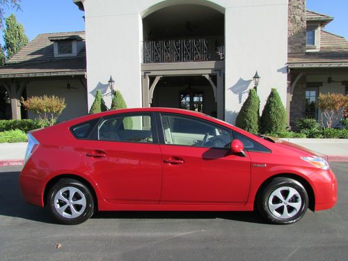 2012 toyota prius hybrid, navigation system, bluetooth, backup camera, clean!!!!