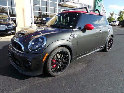 John cooper works edition     200 hp     6 speed manual     harmon kardon sound