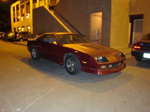 1990 chevrolet camaro iroc-z coupe 2-door 5.7l