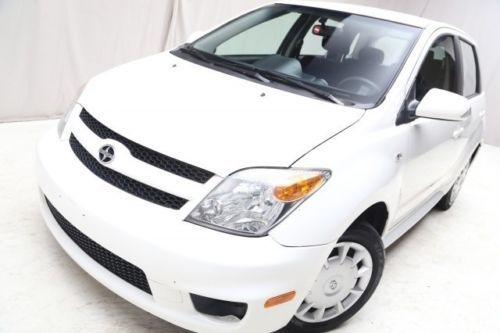 We finance! 2006 scion xa fwd power windows power door locks