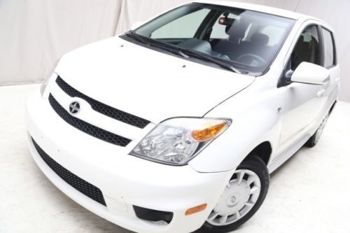 We finance! 2006 scion xa fwd power windows power door locks