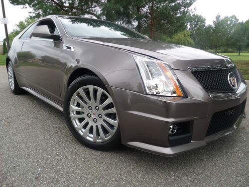 2012 cadillac cts performance/ navigation/ moonroof/ rear camera/ no reserve