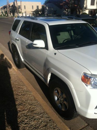 2011 Toyota 4Runner SR5 - 4.0L - 4x4, US $29,800.00, image 3
