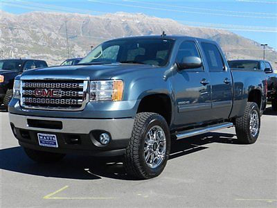 Crew cab duramax diesel slt 4x4 custom wheels tires leather auto tow low miles