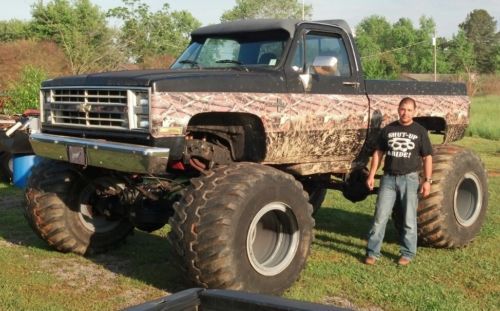 * chevy silverado  2500   * mud *   truck  *