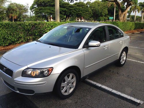 2007 volvo s40 2.4i sedan 4-door 2.4l