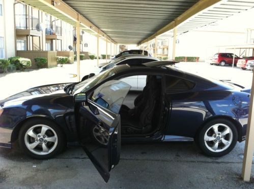 2005 hyundai tiburon gs coupe 2-door 2.0l