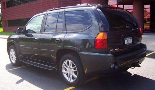 2006 gmc envoy denali, 68k miles, bose gps, 5.3 v8, charcoal gray metallic, mint