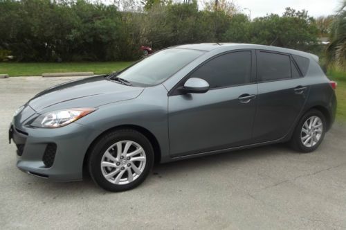 2012 mazda 3 2.0 w/skytactive grand touring hb bose navigation-- free shipping