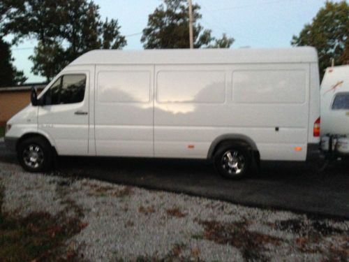 2005 white dodge cargo sprinter van 2500 van 158 wheel base