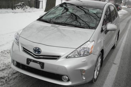 Prius v panorama roof nav radar cruise self park advanced tech package acv$29177