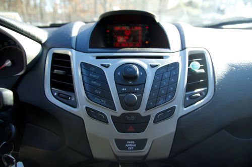 2011 Ford Fiesta SE Hatchback 4-Door 1.6L, US $9,500.00, image 9