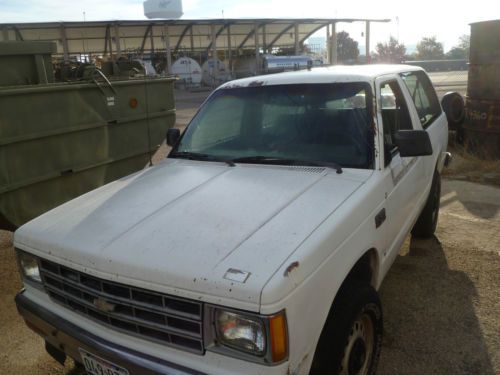 1990 chevrolet s10 blazer base sport utility 2-door 4.3l