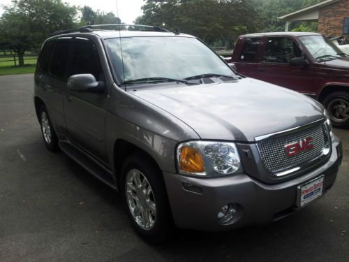 2006 gmc envoy denali silver