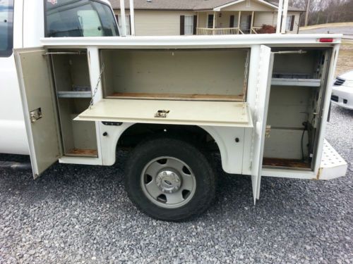 2005 Ford F-250 Super Duty XL Extended Cab Pickup 4-Door 5.4L, image 2