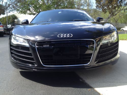 2008 audi r8  coupe 2-door 4.2l