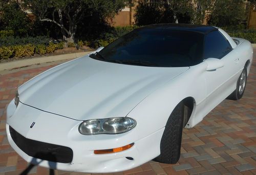 1999 white chevy coupe camaro v6 3.8l t-bar top~ac~locks,pw~ps~tilt~am/fm/cd/aux