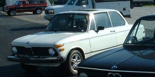 1976 bmw 2002 base coupe 2-door 2.0l