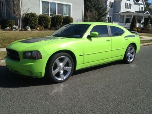 R/t 5.7l daytona edition sublime green clean carfax loaded