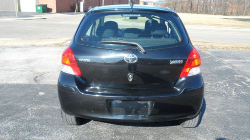 CLEAN IN & OUT! RUNS PERFECT! A TRUE FUEL MISER! COME SEE THIS ECONOMICAL YARIS!, image 7