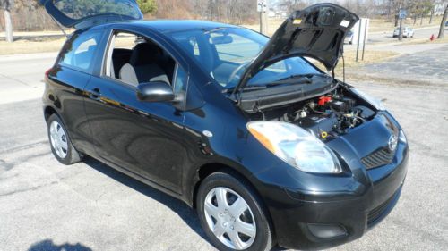 CLEAN IN & OUT! RUNS PERFECT! A TRUE FUEL MISER! COME SEE THIS ECONOMICAL YARIS!, image 8